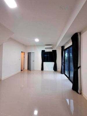 Townhouses for sale : 📌 For Sell Town house PLENO BANGNA-WONGWAEN 2-story 3 bedroom 2 bathroom