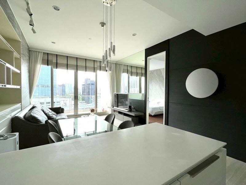 รูป LTHC13046 – Condo for Rent (คอนโดให้เช่า) at 185 Rajadamri (185 ราชดำริ) Size 69.52 sqm. 1 Bed 1 Bath Near BTS Rajadamri / MRT Silom ONLY 60K/Month - รูปที่ 4/5