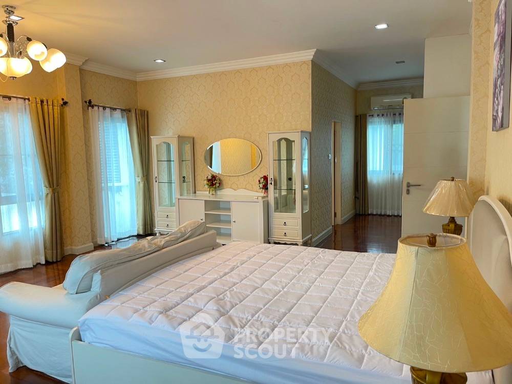 รูป บ้าน 5-ห้องนอน ใน บางรักน้อย (ID 1543686) - รูปที่ 28/37