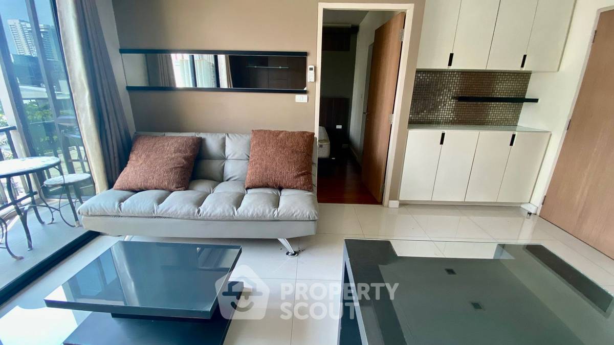picture 1-BR Condo at Le Cote Sukhumvit 14 near BTS Asok (ID 2261178) - 2/8