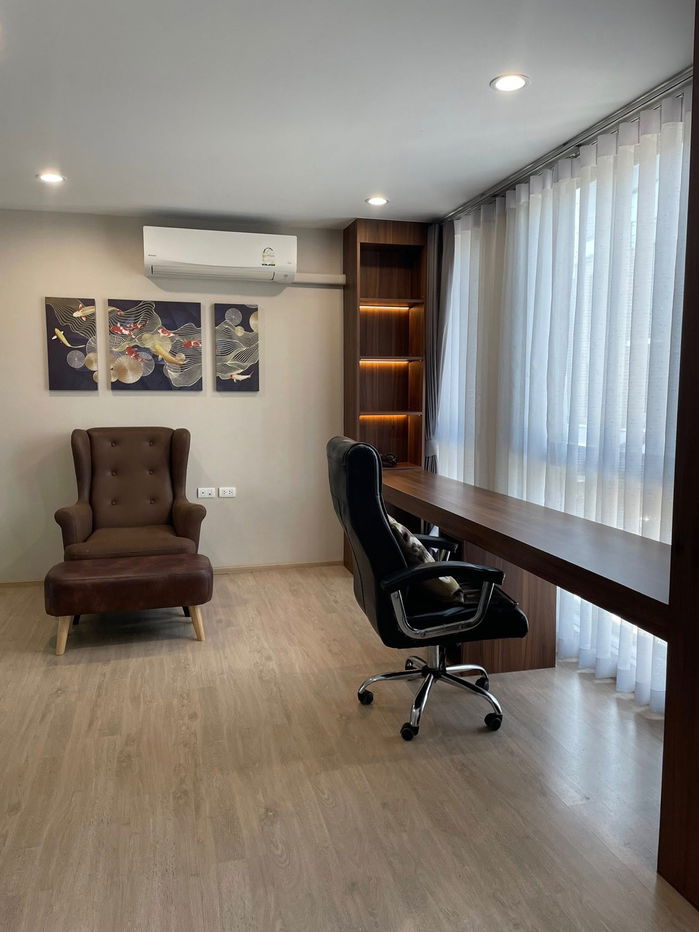 รูป FOR RENT : Estara Haven Phatthakan 20 ทาวน์โฮม 3 ชั้น สไตล์โมเดิร์น 10 นาที ถึง ทองหล่อ - รูปที่ 5/11