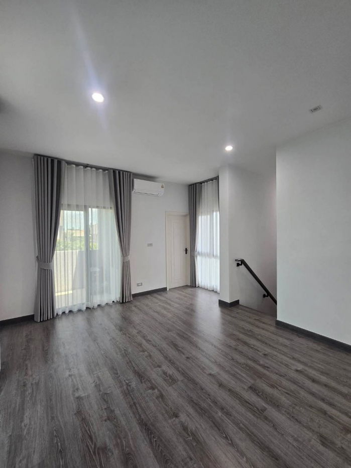 picture Townhome Luxury Sukhumvit 77, new house, corner house, near On Nut BTS, location On Nut 21, Suan Luang - 8/8