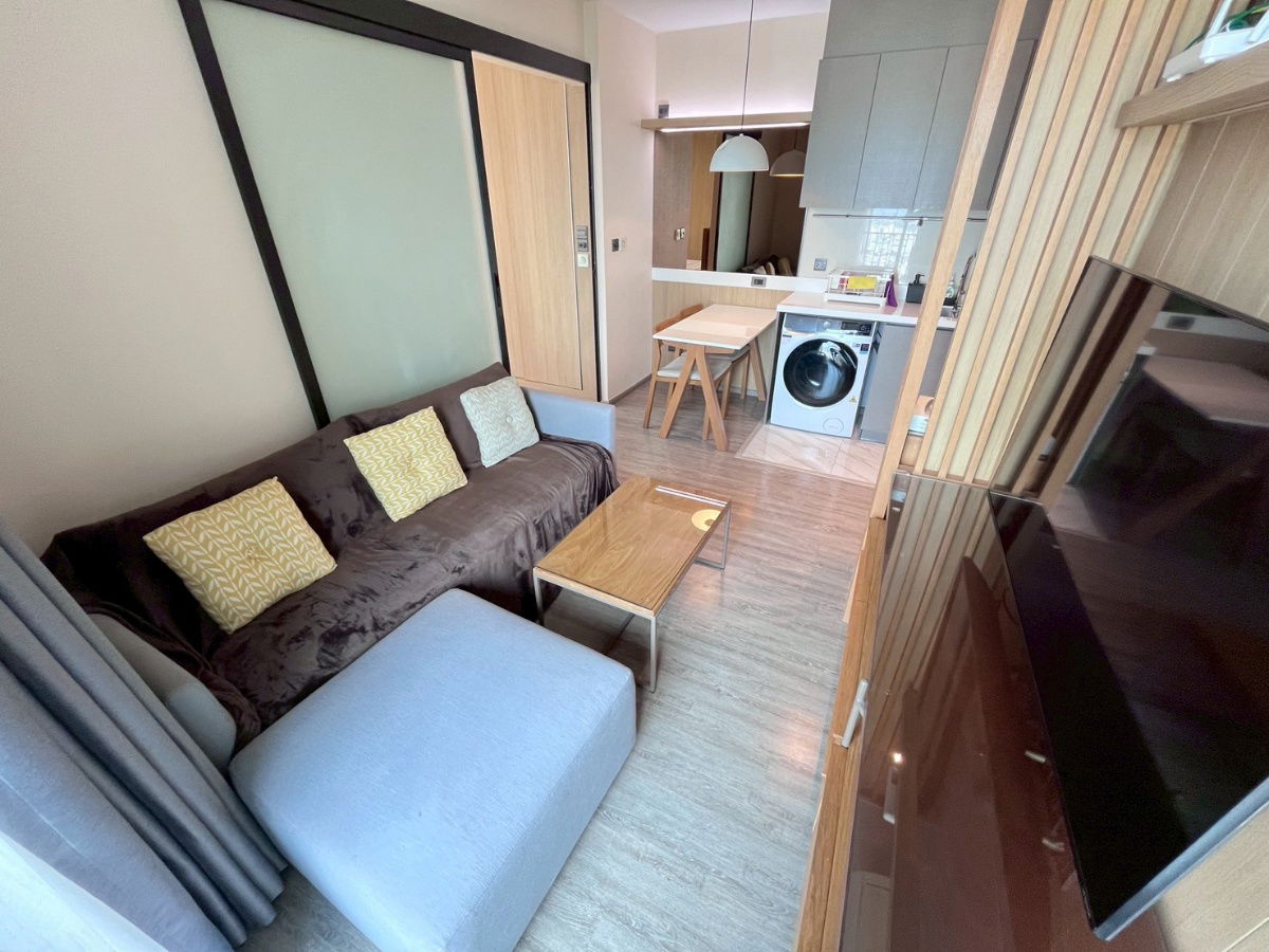 picture For Rent Rhythm Ekkamai 1 bedroom Corner room - 4/13