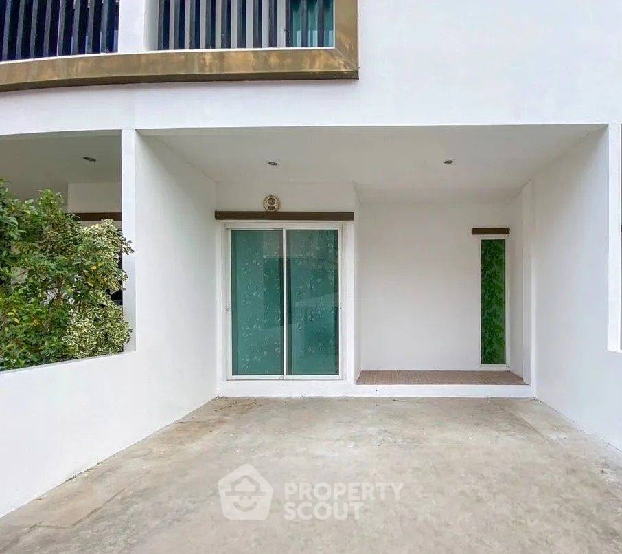 รูป ทาวน์เฮาท์ 2-ห้องนอน ใกล้ ตลาดโต้รุ่งหัวหิน (ID 2081279) - รูปที่ 11/11