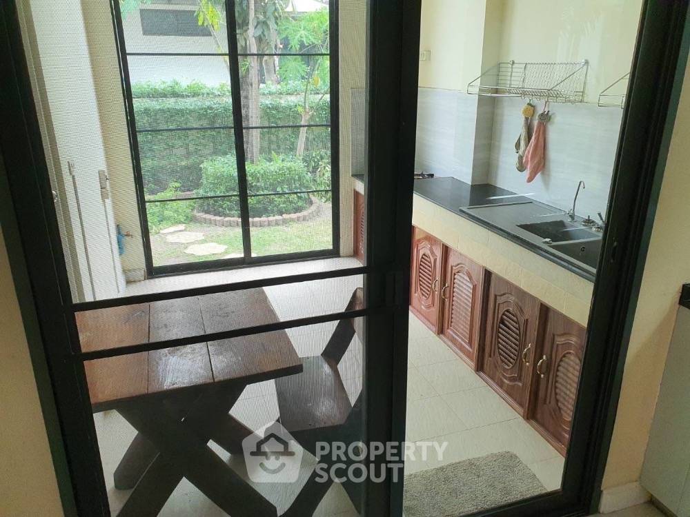รูป บ้าน 5-ห้องนอน ใน บางรักน้อย (ID 1543686) - รูปที่ 33/37