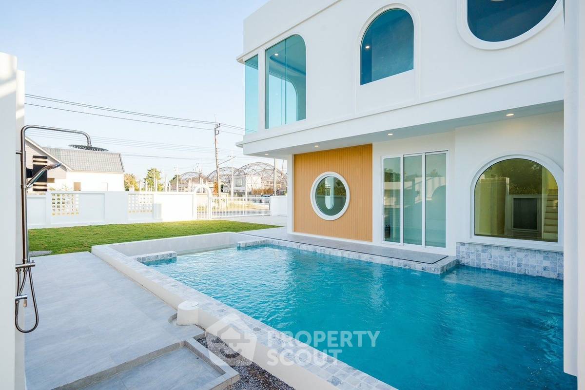รูป วิลล่า 4-ห้องนอน ใน หินเหล็กไฟ (ID 2126833) - รูปที่ 2/19