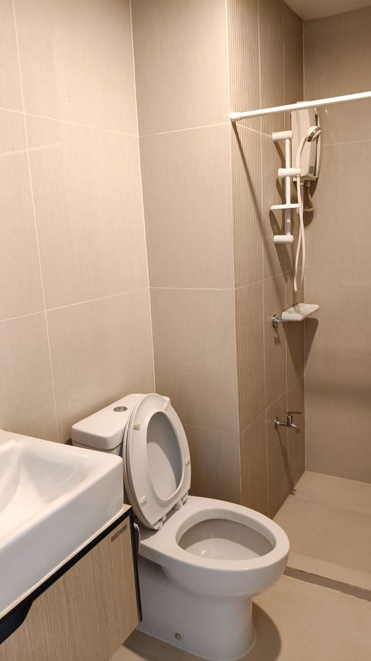 picture Condo for rent parkland phetkasem  - 8/10