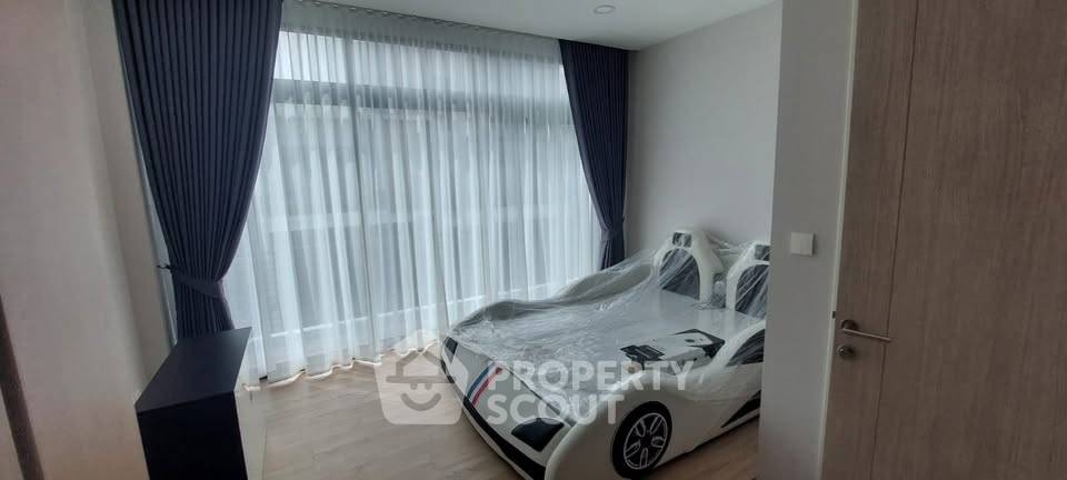 picture 3-BR Townhouse in Hua Mak (ID 2261646) - 10/14