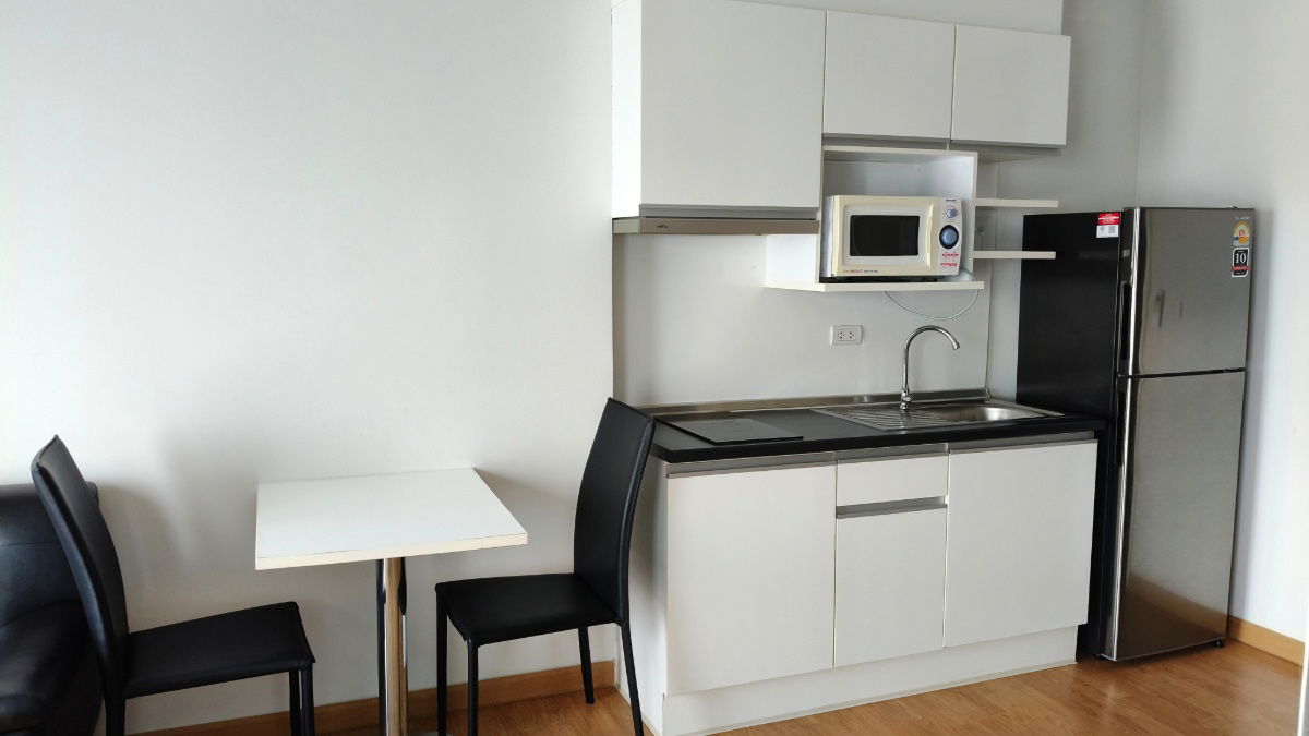 picture Condo for rent parkland phetkasem  - 7/10