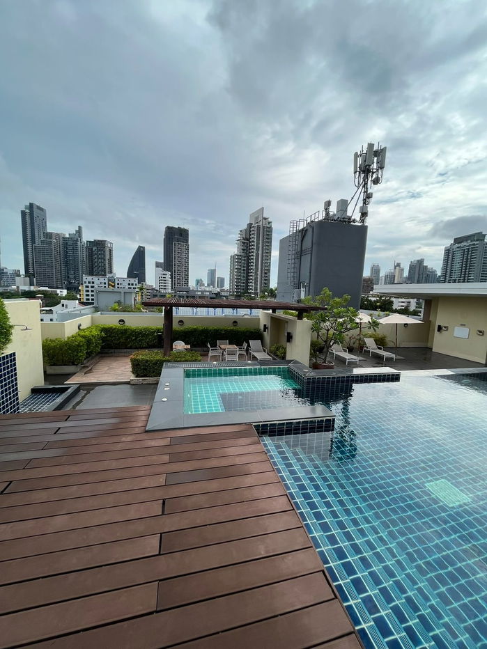 picture TA-0638🏙️ The Alcove 49 ready to move big room near BTS promtpong Line: @040gfhyr - 11/12