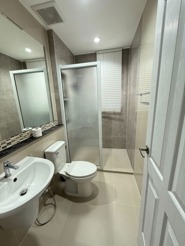 รูป 🏡✨ ให้เช่า บ้านเดี่ยวสุดหรู หมู่บ้านแกรนดิโอ้ วิภาวดี-รังสิต 🔥 - รูปที่ 48/48