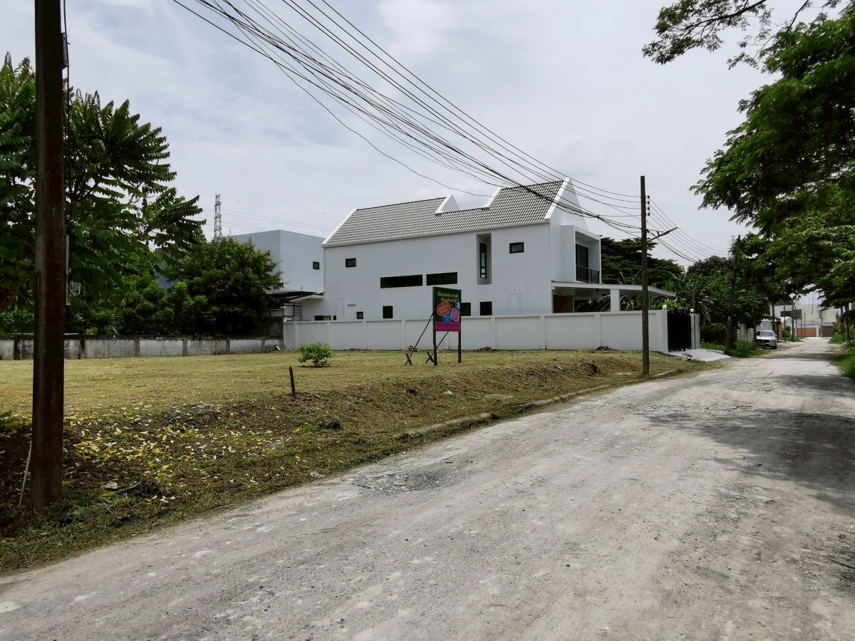 picture Land 187 sq m. Phatthanakan 69, filled in 3 years ago - 3/5