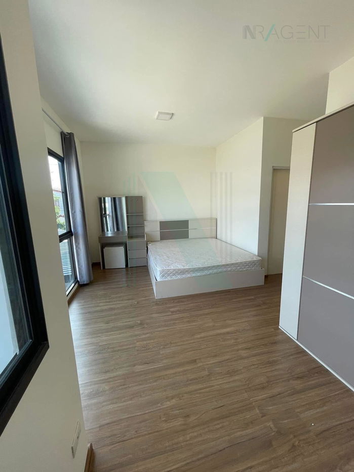picture 📌 For Rent 2-story Townhouse PLENO PHAHOLYOTHIN 3 bedroom 2 bathroom - 2/8