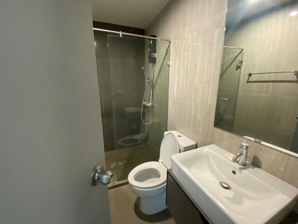 picture For rent  " The Parkland Phetkasem 56 " 2 Bedroom , Conner , ready to move in /ask more info  LineID:@thirdproperty - 9/9