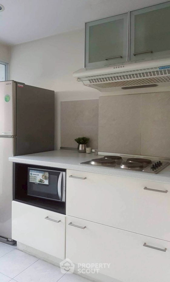 picture 2-BR Condo at Lumpini Suite Sukhumvit 41 near BTS Phrom Phong (ID 2248451) - 8/9