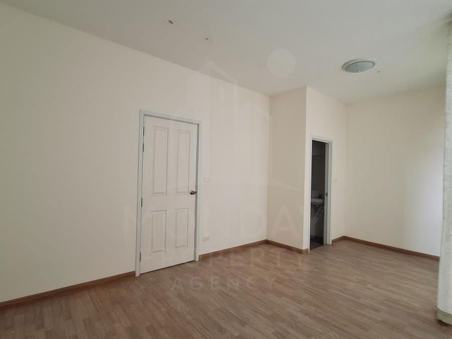 picture 📌 Urgently for sale : The Trust Town Bowin - 2/11