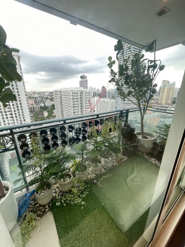 รูป ขายคอนโด IVY THONGLOR - 86 ตร.ม. ชั้น 22 วิวถนนทองหล่อ พร้อมบิ้วอิน - รูปที่ 10/12
