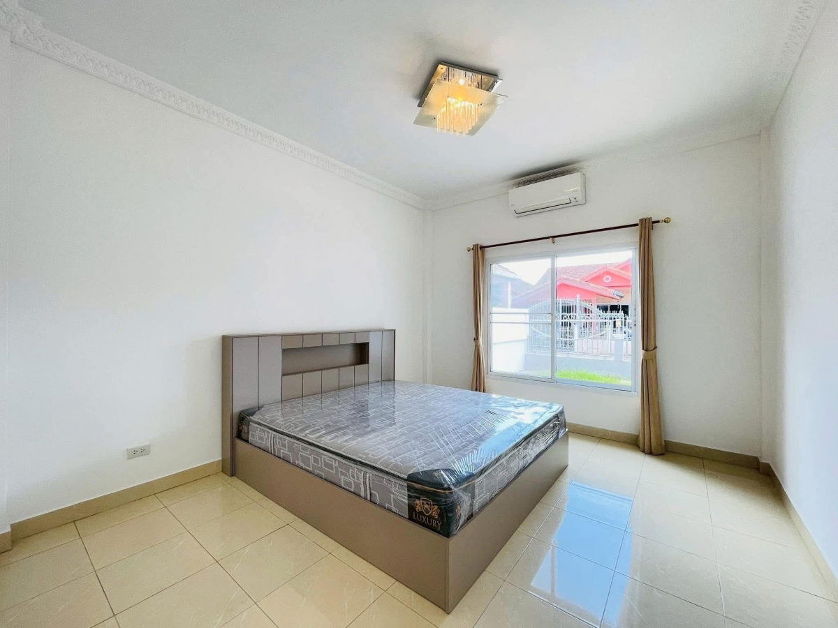 picture Single Storey Detached House in Soi Chaiyapruek Khaomakok Pattaya for Sale - 4/21