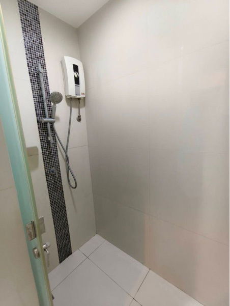 picture For rent: The Hotel Condominium, 10th floor, ready to move in - 11/13