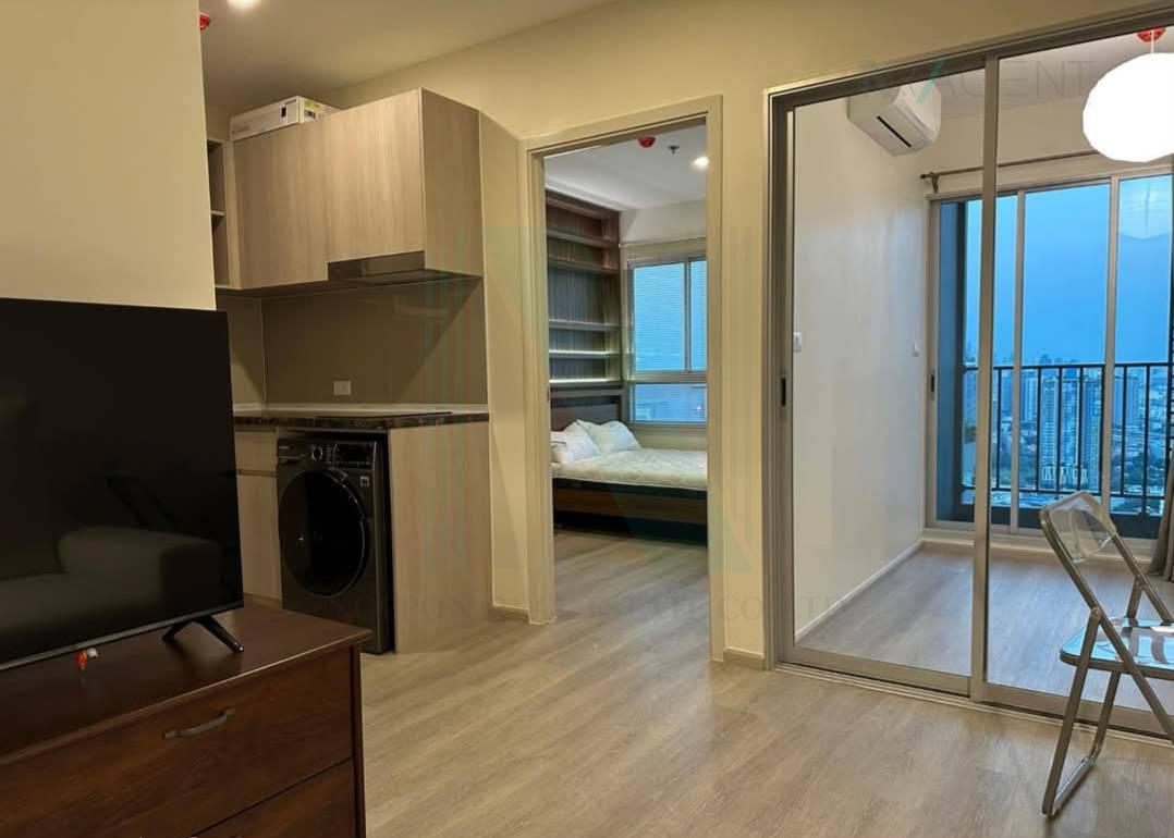picture For Rent Condo ELIO SATHORN-WUTTHAKAT Building A, Floor 37,1 bed room, Room size 35.00 sqm - 7/8