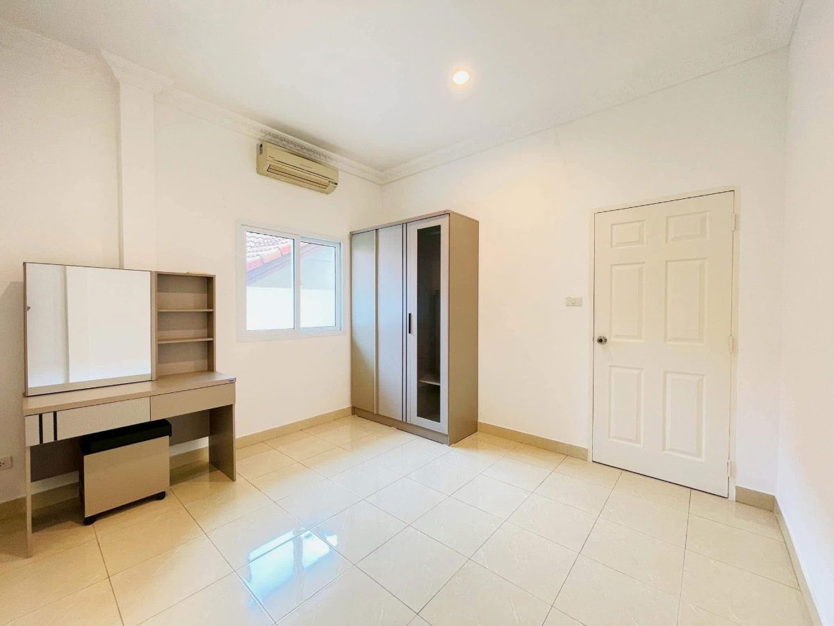 picture Single Storey Detached House in Soi Chaiyapruek Khaomakok Pattaya for Sale - 11/21