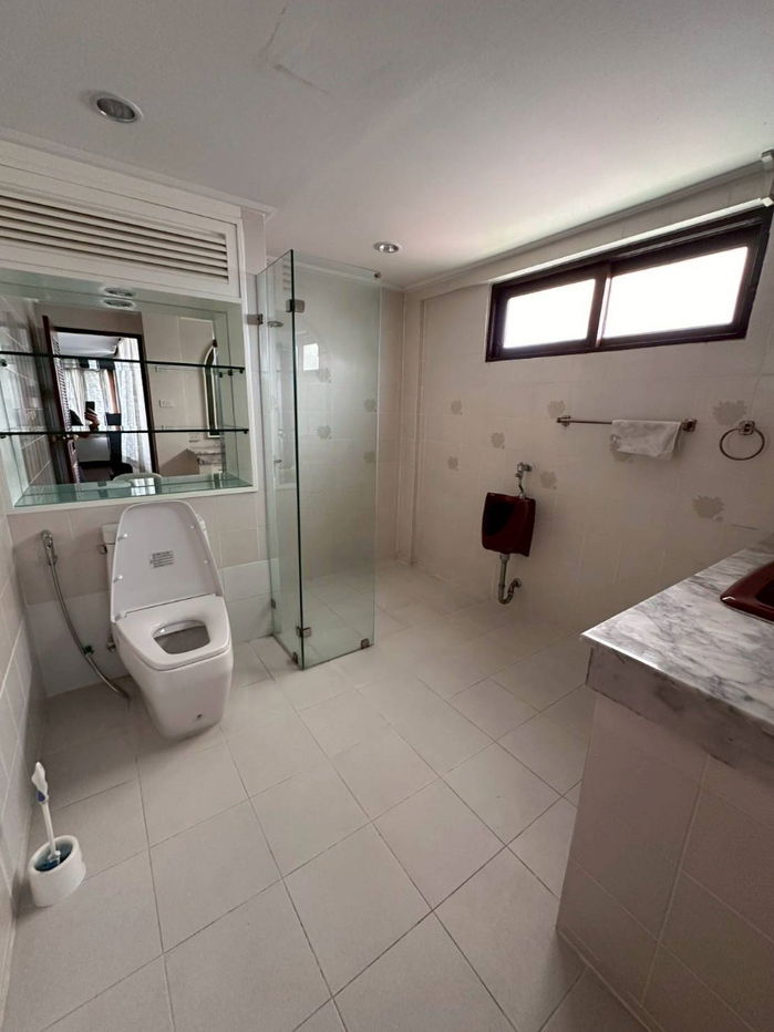 รูป ❖ Prime Location ❖ บ้านเดี่ยว 2 ชั้น 4 ห้องนอน 5 ห้องน้ำ 15 ที่จอดรถ | ขนาดที่ดิน 340.00 ตร.ว. พื้นที่ใช้สอย 800.00 ตร.ม. | ใกล้ BTS สถานีพระโขนง - รูปที่ 4/21