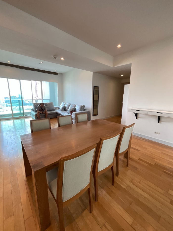 picture The Millenium Residence - Luxury Condo 3 Bedroom 147 Sqm - 5/20