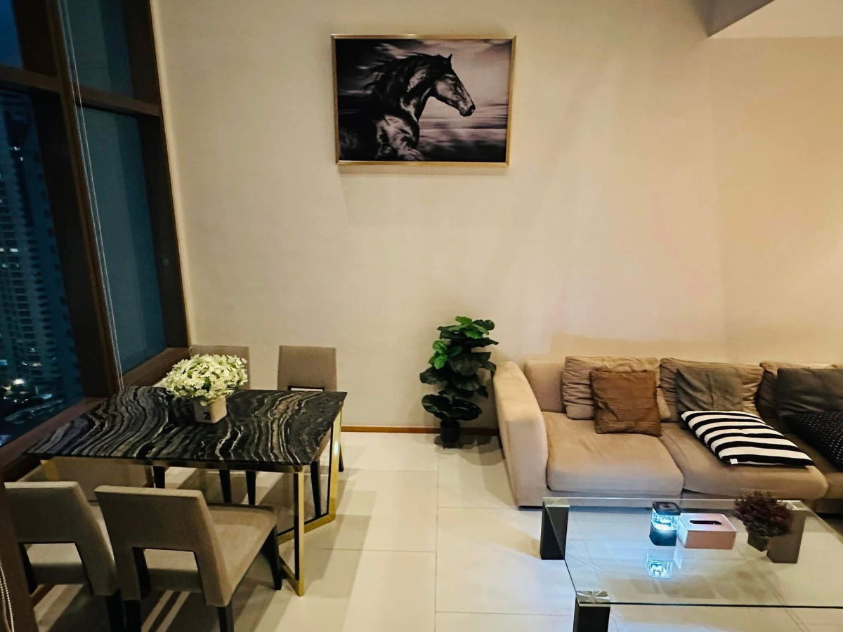 picture #R5847 🎉 200868 Condo for rent The Emporio Place Sukhumvit24 - 9/11