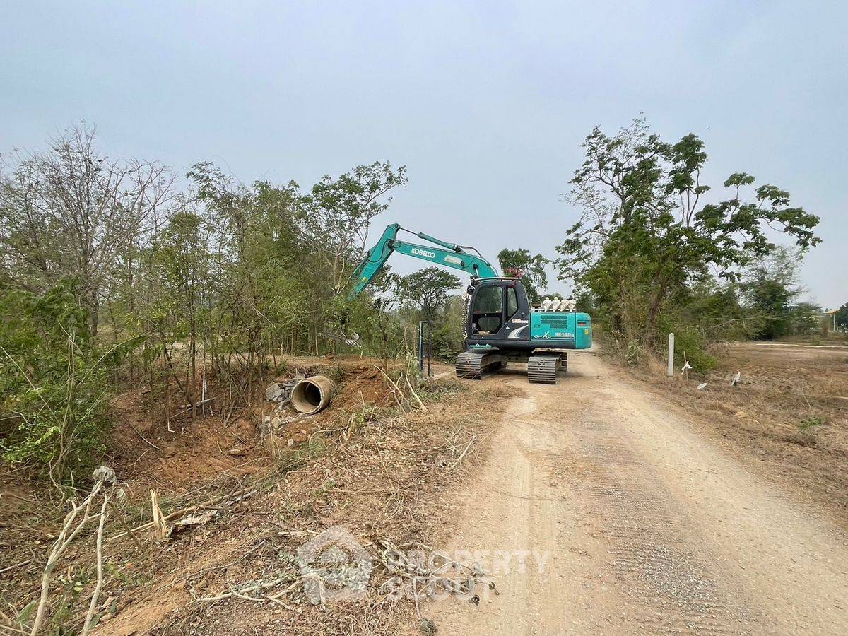 รูป ที่ดินสำหรับปล่อยขาย 50,400 ตารางเมตร แถว ใน ทับคาง (ID 2260682) - รูปที่ 3/3