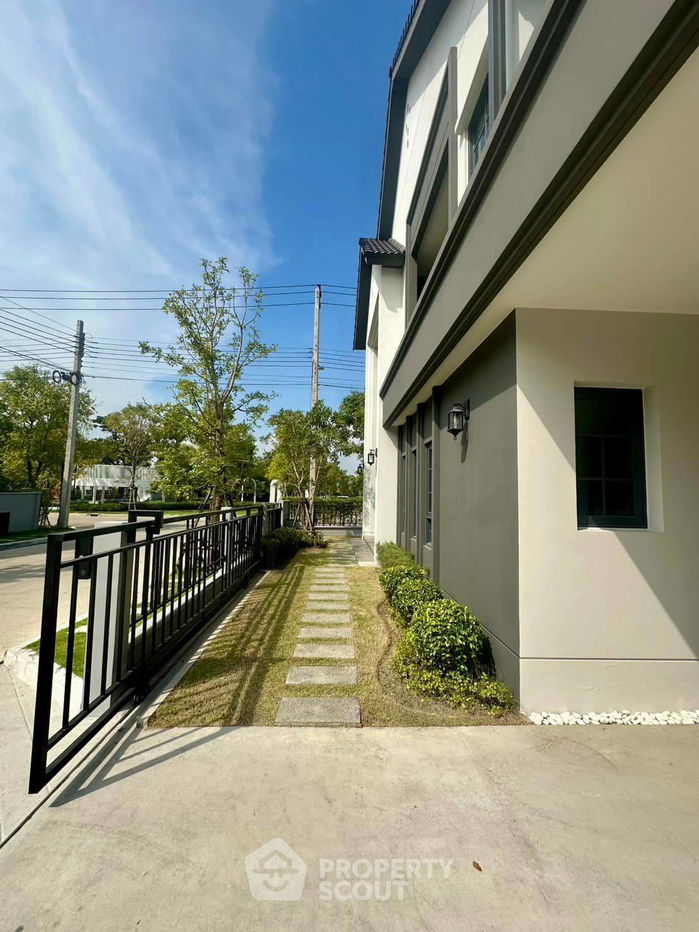 รูป บ้าน 4-ห้องนอน ที่ เซนโทร บางนา ใน บางแก้ว (ID 1933085) - รูปที่ 3/18