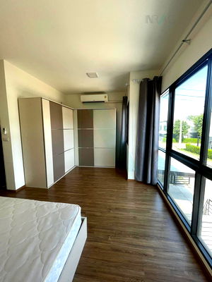 Townhouses for rent : 🚩 For Rent 2-story Townhouse PLENO PHAHOLYOTHIN 3 bedroom 2 bathroom