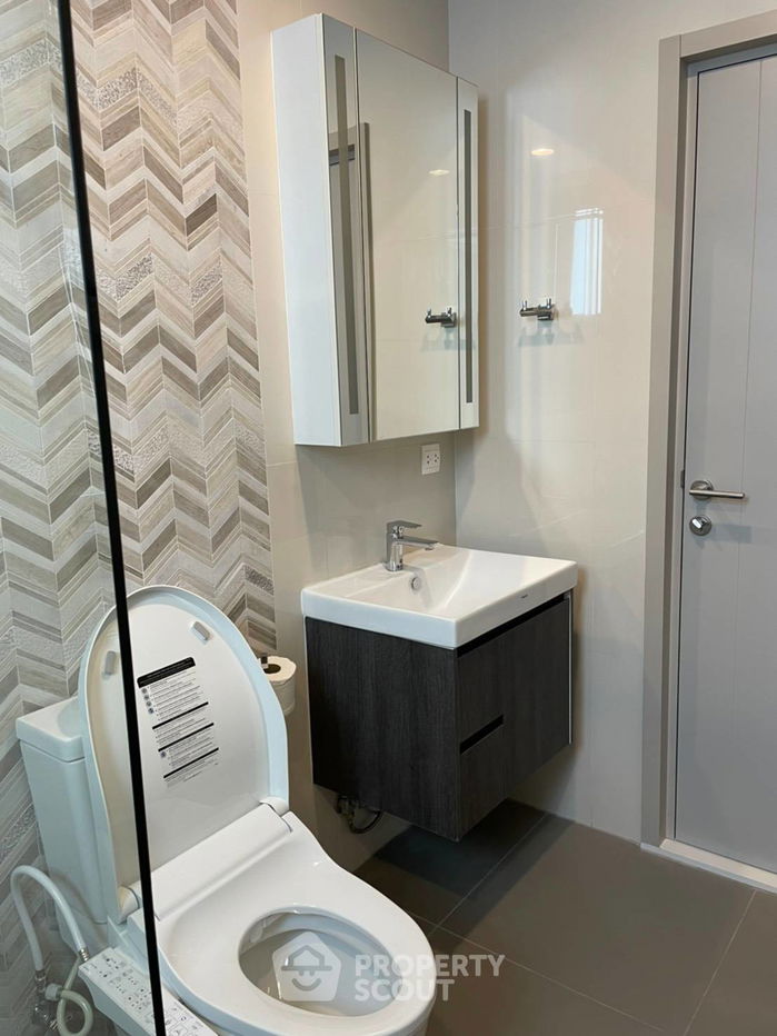picture 2-BR Condo at Oka Haus Sukhumvit 36 near BTS Thong Lor (ID 480374) - 5/18