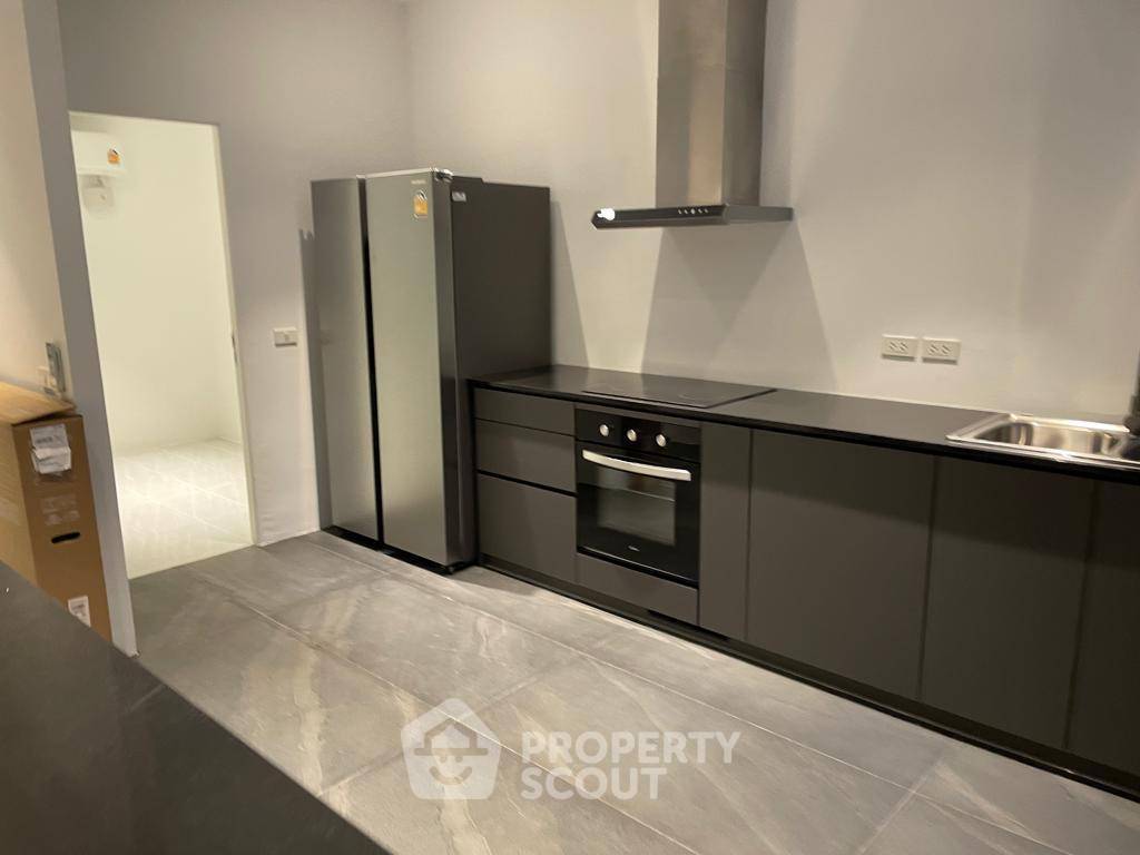 picture 5-BR Condo at Ficus Lane Condominium near BTS Phra Khanong (ID 511001) - 3/31