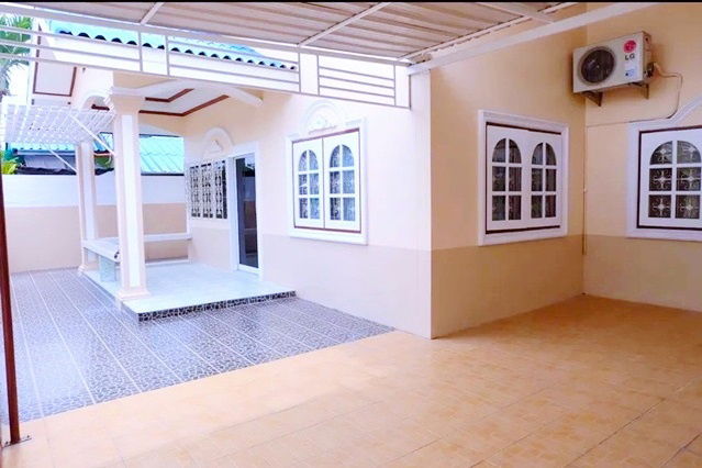 picture PakChong NightMarket 400m. Single-story house for rent 45sq.wa. 180sq.m.13,999baht. Chokchai Farm Ba - 2/8