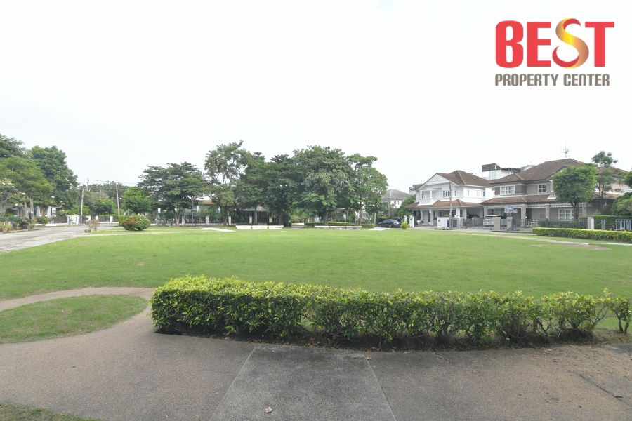 รูป บ้านเดี่ยวหลังริม เศรษฐสิริ รามอินทรา พร้อม Glass House & ออฟฟิศส่วนตัว และบ่อปลา เพิ่มบรรยากาศการพักผ่อน - รูปที่ 19/20