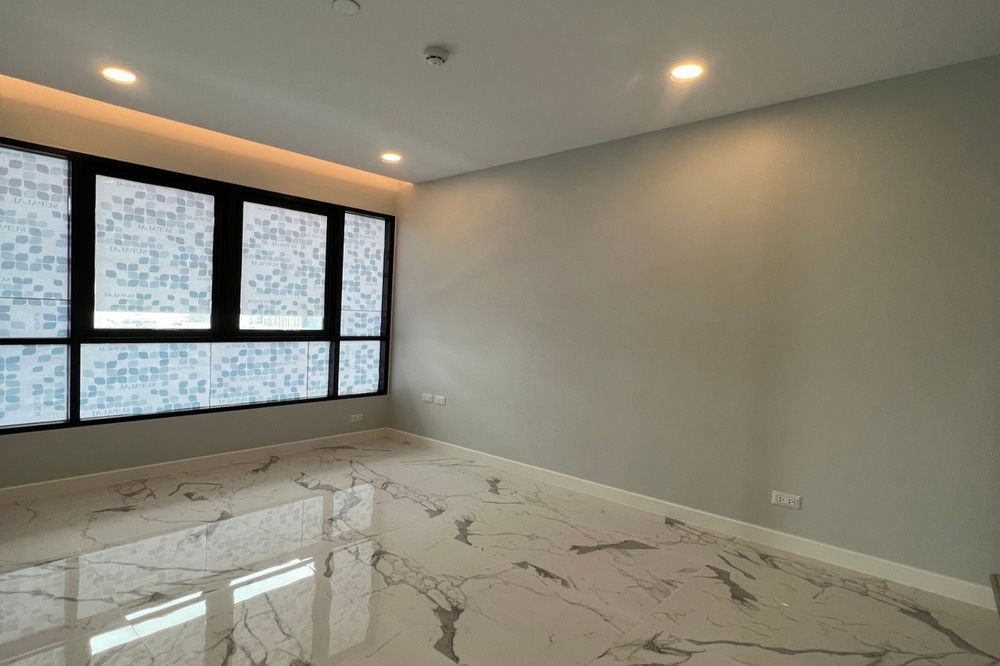 picture 🔥 For Sale !!🔥 Code C20221206498........Supalai Premier Charoen Nakhon, 2 bedroom, 2 bathroom, high floor 21++, Parlty Furnished, Special Deal!!📣📣 - 2/10