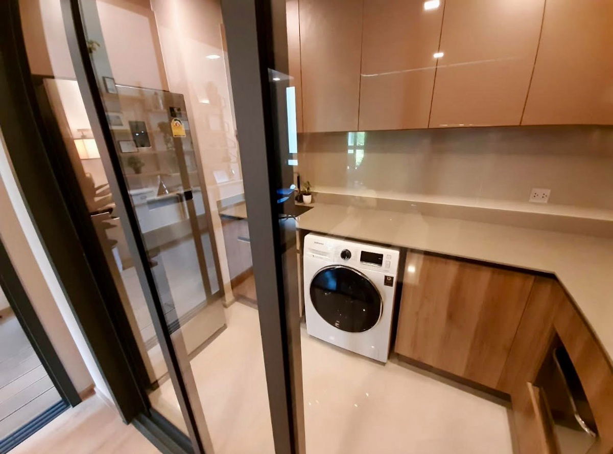 รูป code : B109 ให้เช่าคอนโด ทากะ เฮาส์ เอกมัย 10 (Taka Haus Ekkamai 10) | ห้องมุม ชั้น 3 ติดสระ มีสวนญี่ปุ่นส่วนตัว ตกแต่งบิ้วอินทั้งห้อง - รูปที่ 15/20