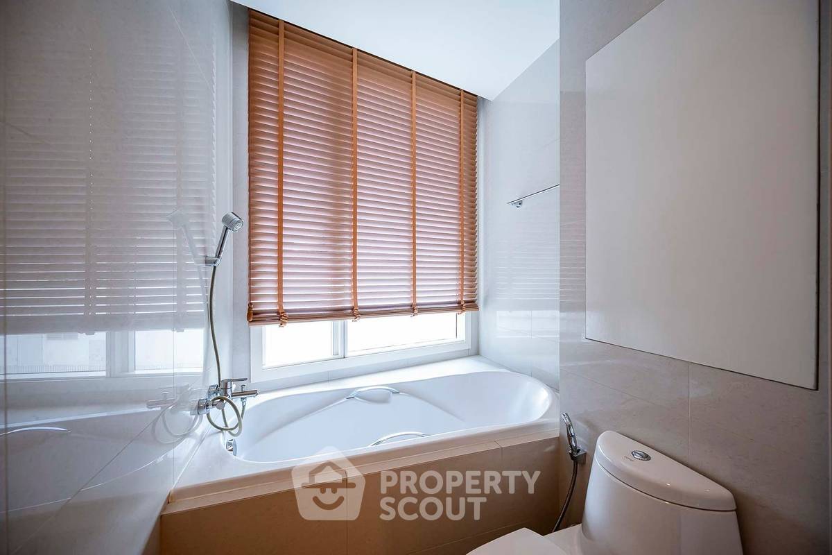 picture 2-BR Condo at 39 By Sansiri near BTS Phrom Phong (ID 1924422) - 16/16