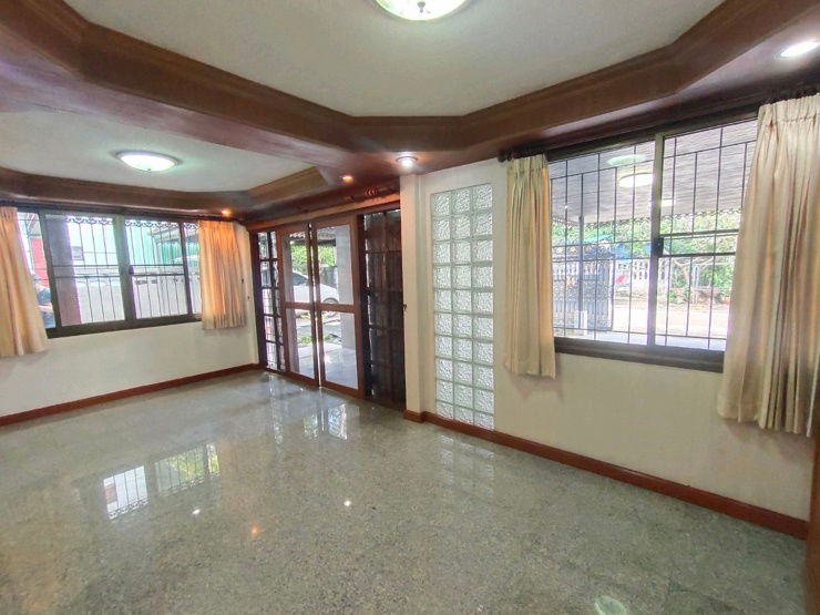 รูป 💥ขายบ้านแฝด 2 ชั้น🏠 ย่านกรุงเทพกรีฑา เนื้อที่ 53 ตรว. พื้นที่ใช้สอย 157 ตรม. 3 นอน 2 น้ำ 1 ห้องครัว มีแอร์ 3 เครื่อง  - รูปที่ 10/10