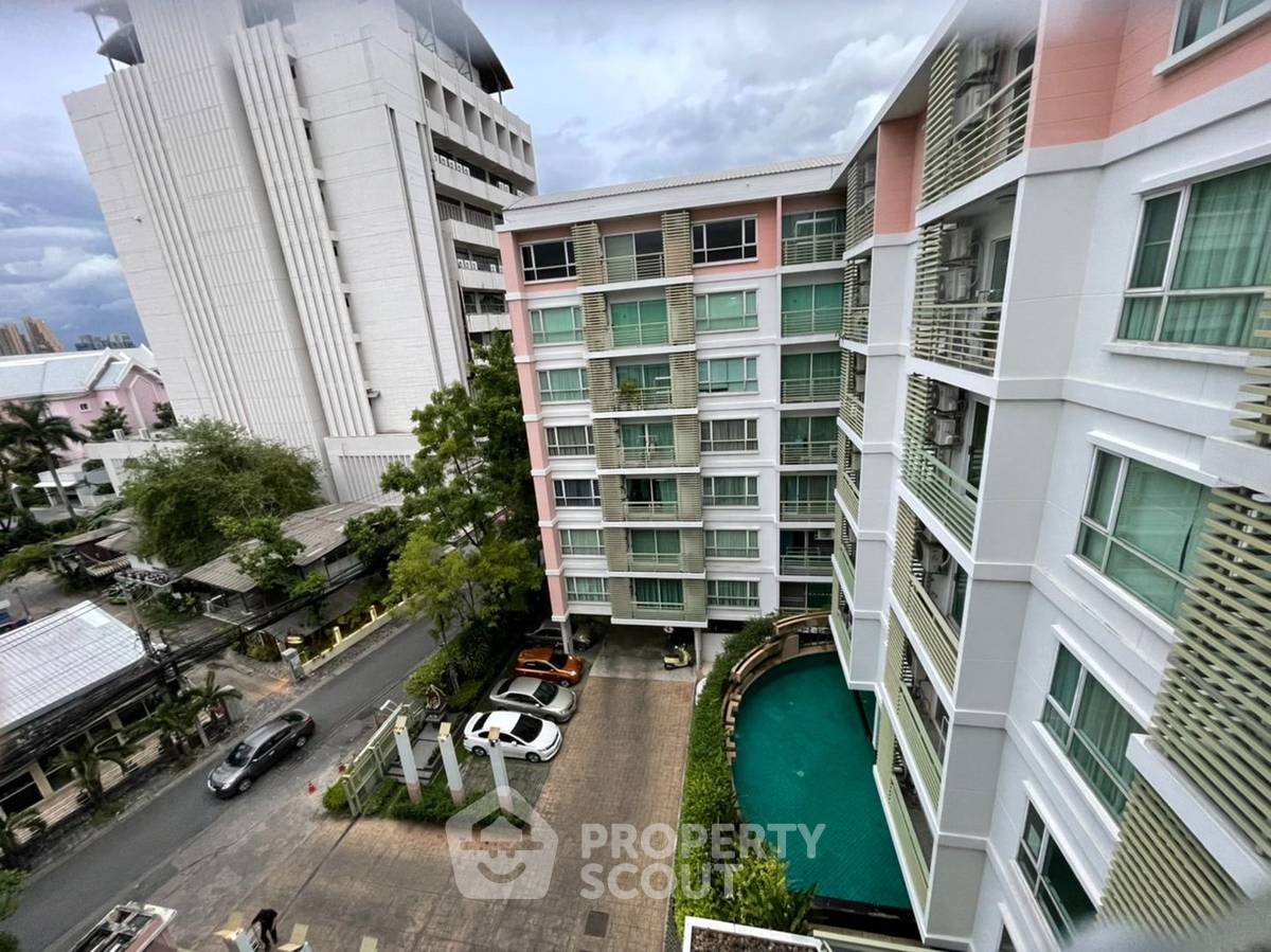 picture 1-BR Condo at Phahol Metro near BTS Saphan Khwai (ID 1445701) - 3/7