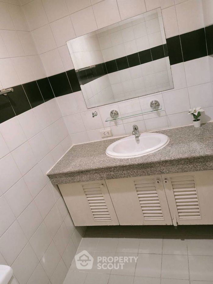 picture 2-BR Condo at The Waterford Park Sukhumvit 53 Condominium near BTS Thong Lor (ID 1084714) - 15/19
