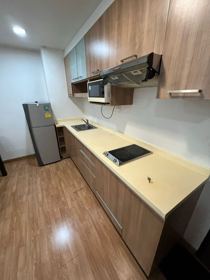 picture TA-0638🏙️ The Alcove 49 ready to move big room near BTS promtpong Line: @040gfhyr - 5/12
