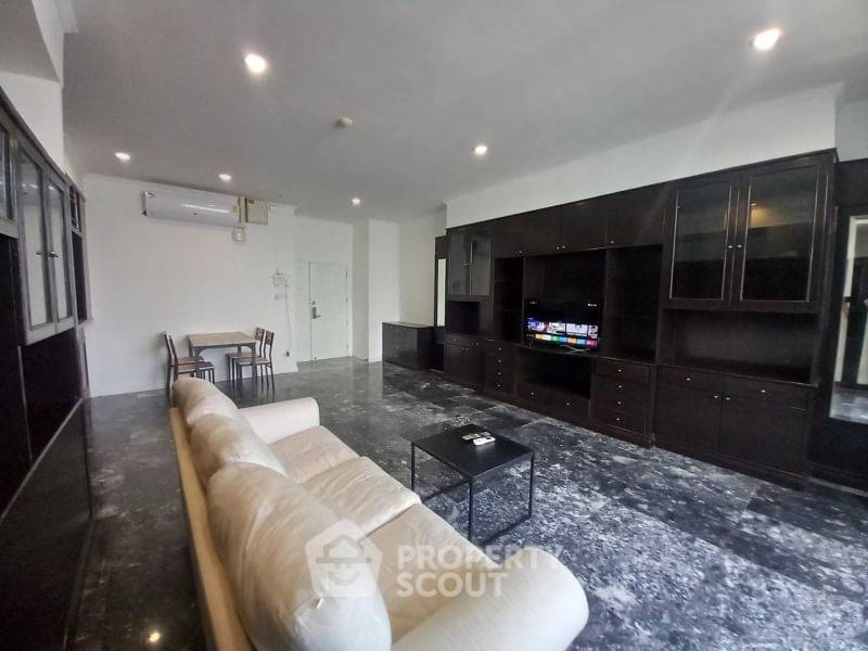 picture 2-BR Condo at The Waterford Park Sukhumvit 53 Condominium near BTS Thong Lor (ID 1801659) - 2/9