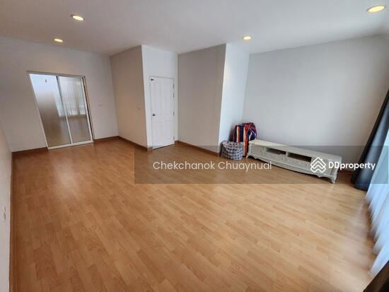 รูป ให้เช่าบ้านกลางเมือง ลาดพร้าว87 20ตรวา. 3ห้องนอน 3น้ำ 2จอด บ้านใหม่มากๆ 28,000/เดือน - รูปที่ 31/54