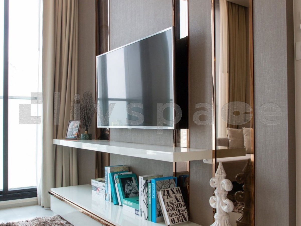picture [L250804058] For Rent Noble Ploenchit | 1 Bedroom | Size 60 sq.m. | Special Price | Ready to Move In - 2/8