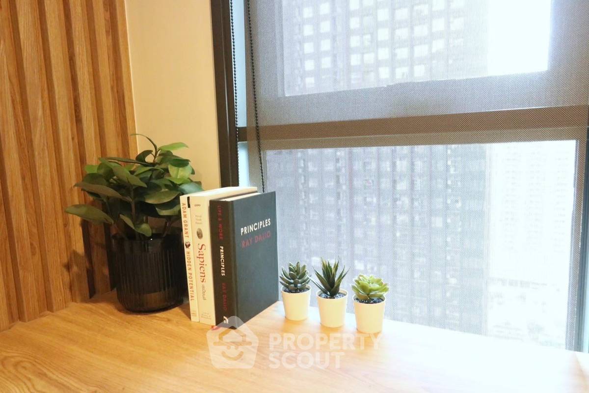 picture 1-BR Condo at Life Asoke - Rama 9 near MRT Phra Ram 9 (ID 2261364) - 3/9