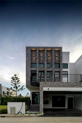 Houses for rent Payap University (Kaeo Nawarat Campus) : ❇️Luxury house for rent, modern style, in a project near Central Festival Chiang Mai, 5 minutes ☎️0647924426 (Ben)