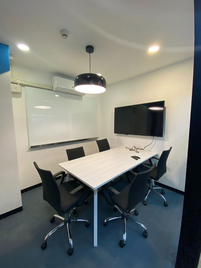 รูป ให้เช่า  พื้นที่สำนักงาน ออฟฟิศ  อาคารชินโรจน์ ติดถนนรัชดาภิเษก บริเวณสี่แยกประชานุกูล ชั้น 4 พท. 280 ตรม. ตกแต่งพร้อมอยู่ ค่าเช่าเดือนละ 78,400 บาท * - รูปที่ 10/16