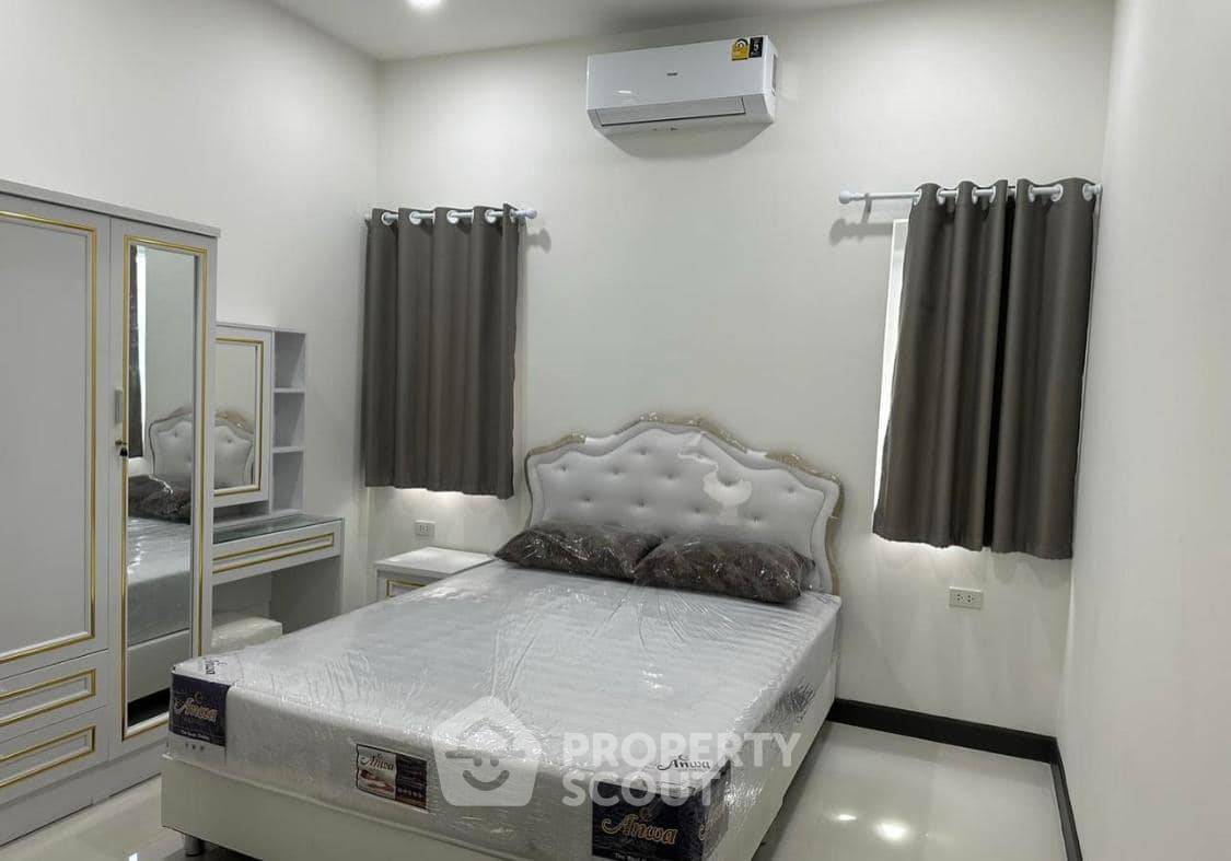 รูป วิลล่า 3-ห้องนอน ใน หินเหล็กไฟ (ID 2066944) - รูปที่ 4/12