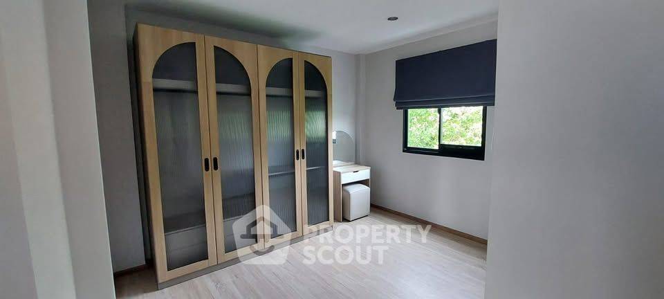 picture 3-BR Townhouse in Hua Mak (ID 2261646) - 2/14